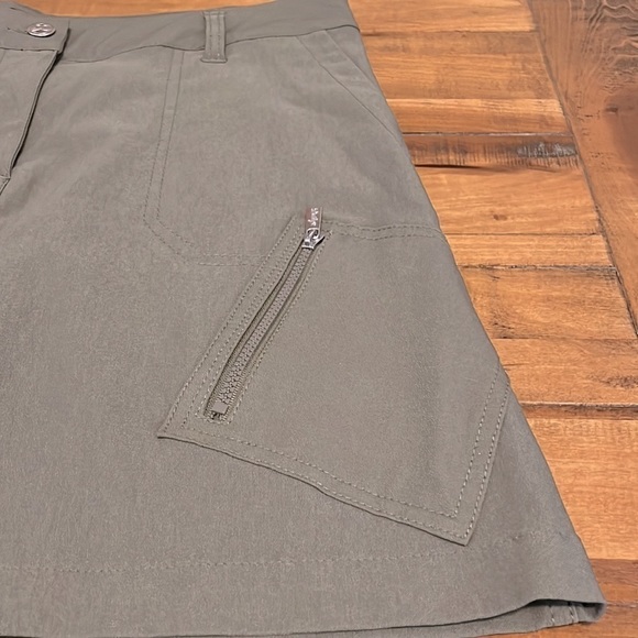 Daily Sport Born in Sweden golf skort - Picture 5 of 10